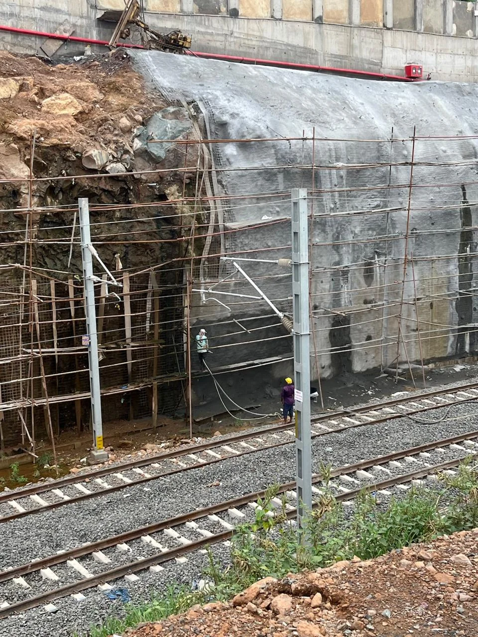 Tunnel Support Work with Machinery - Bhoomi Constructions Heavy Equipment